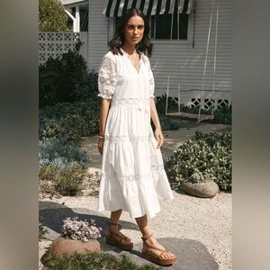 en saison white dress size small, lined, tassels, midi length